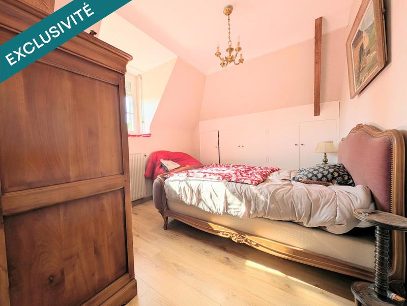 Maison - 237 m² - 9 pièces