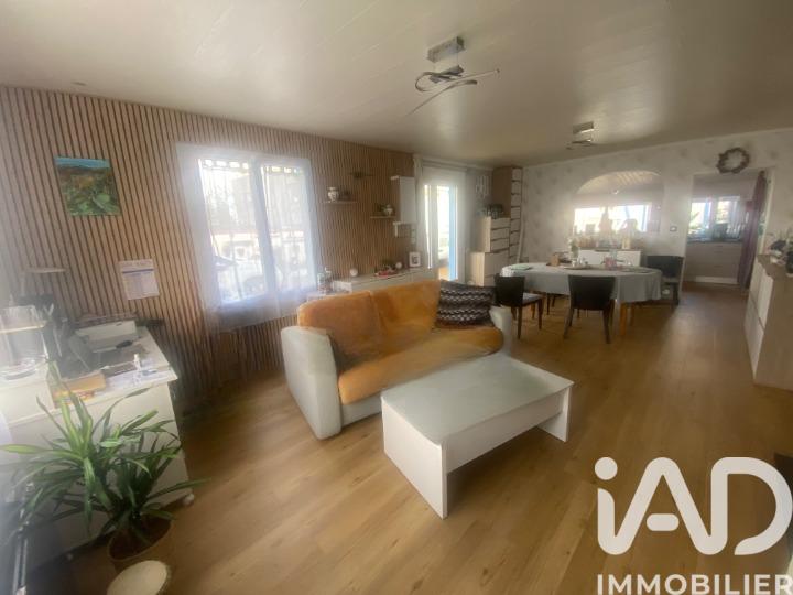 Maison - 77 m² - 6 pièces