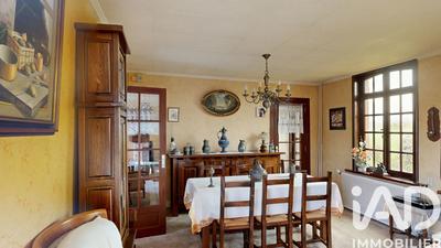 Maison - 180 m² - 8 pièces