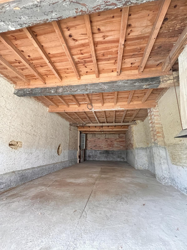 Maison - 300 m² - 5 pièces