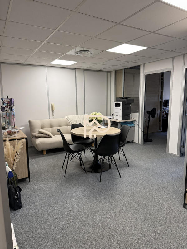 Bureau - 50 m²