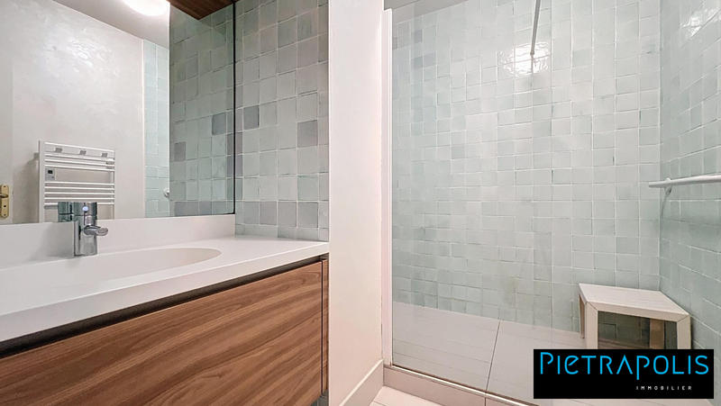 Appartement - 130 m² - 5 pièces