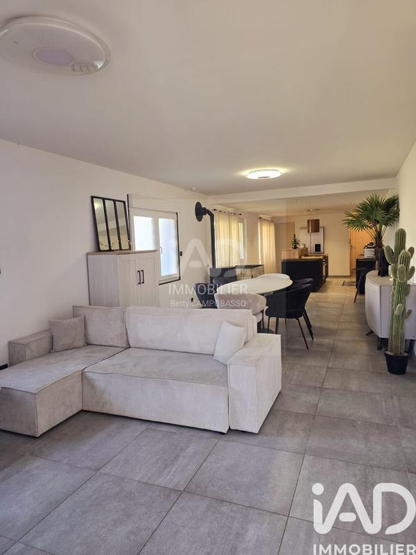 Maison - 85 m² - 3 pièces