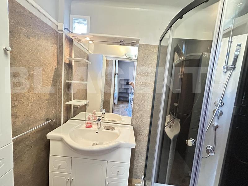 Local commercial - 199 m² - 4 pièces