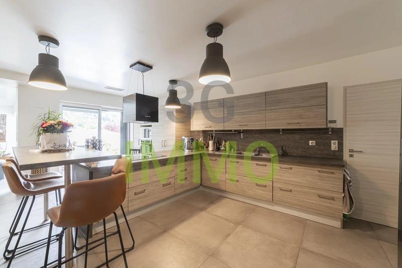 Villa - 175 m² - 6 pièces