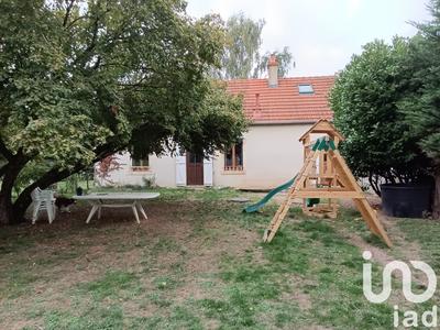 Maison - 101 m² - 5 pièces