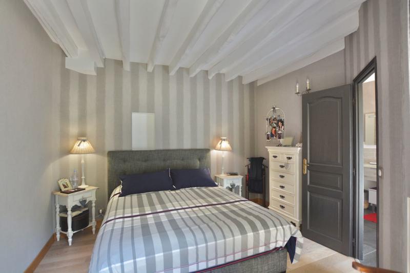 Villa - 185 m² - 6 pièces