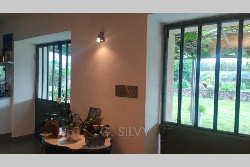 Mas - 260 m² - 10 pièces