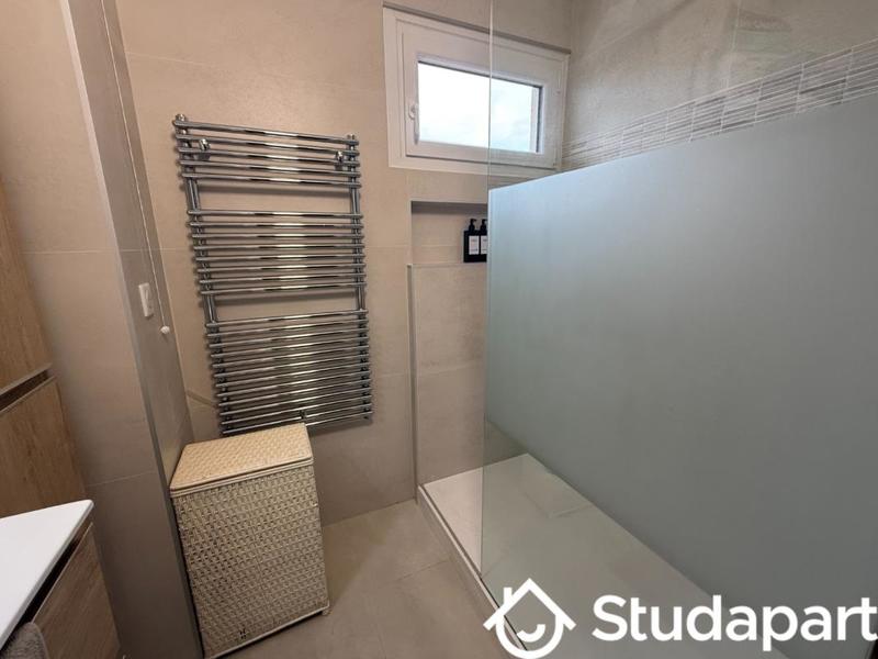 Appartement - 70 m² - 3 pièces