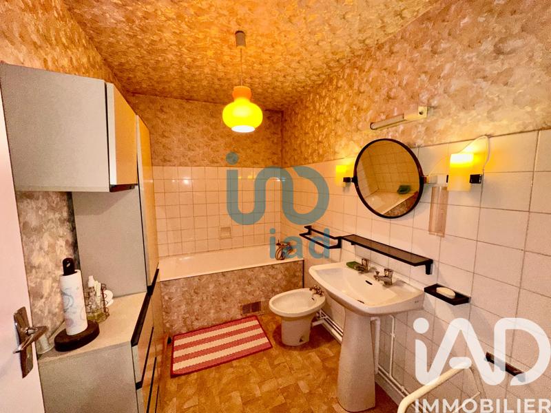 Maison - 98 m² - 5 pièces