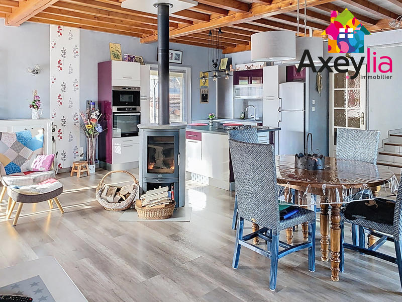 Maison - 159 m² - 7 pièces