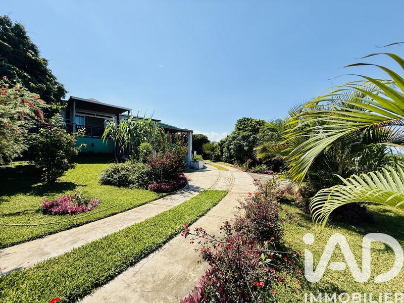 Maison - 220 m² - 7 pièces