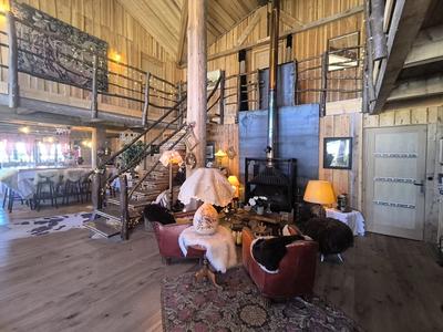 Maison - 350 m² - 10 pièces