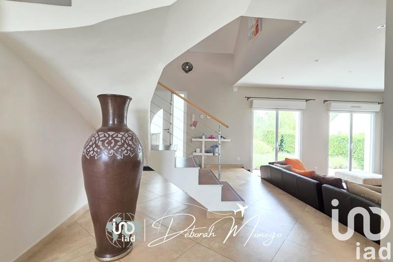 Maison - 195 m² - 8 pièces