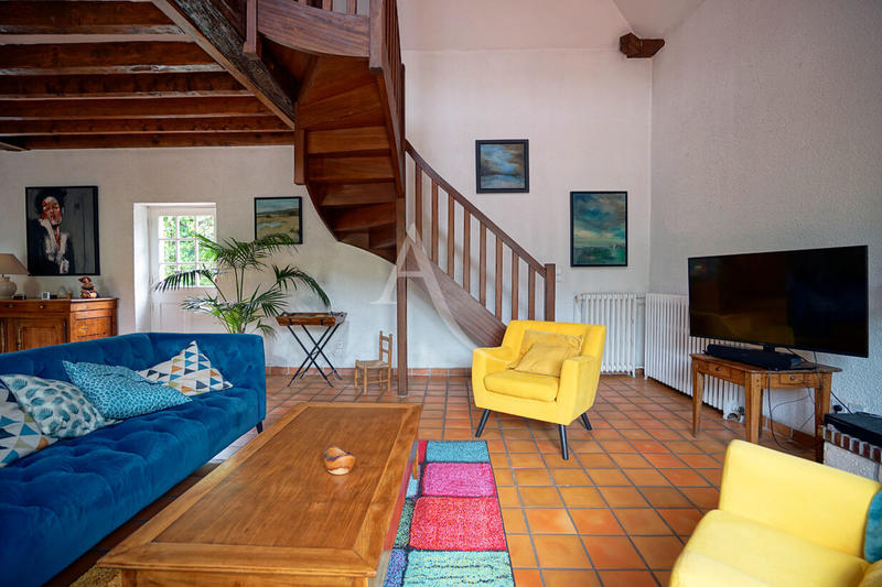 Maison - 200 m² - 6 pièces