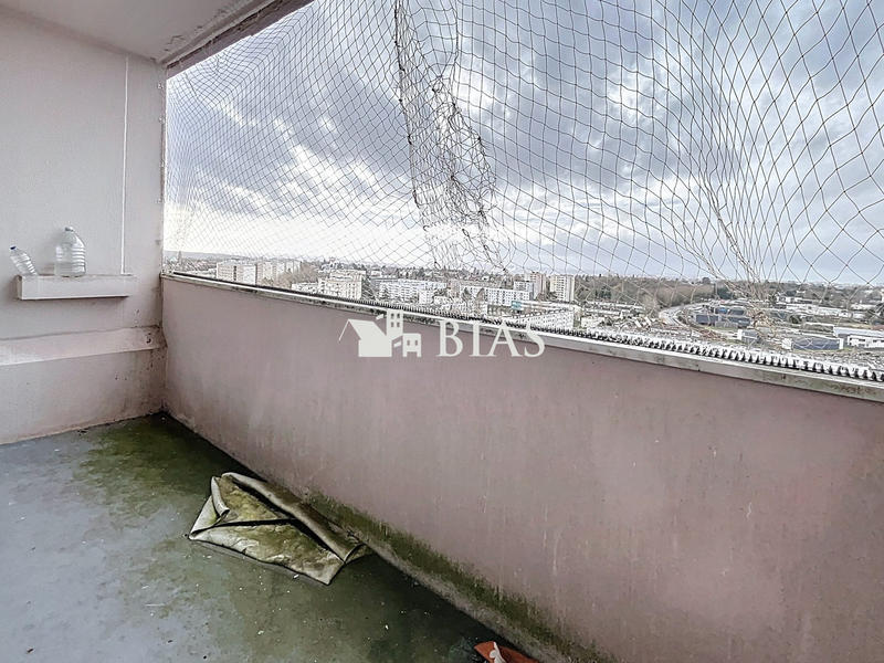 Appartement - 90 m² - 4 pièces