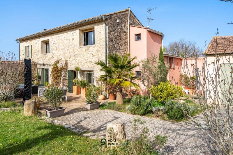 Mas - 150 m² - 6 pièces