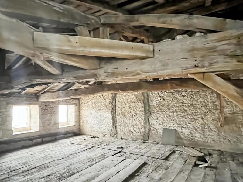 Maison - 290 m² - 8 pièces