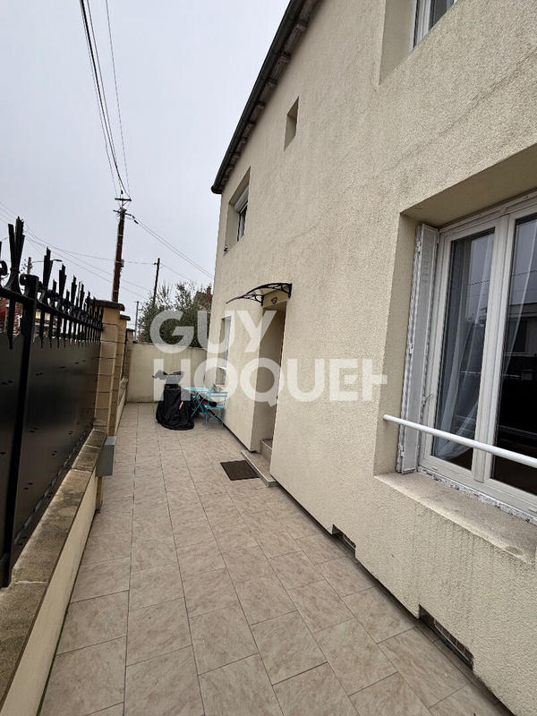 Maison - 92 m² - 5 pièces