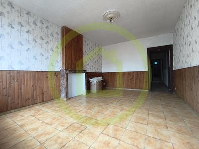 Maison - 180 m² - 8 pièces