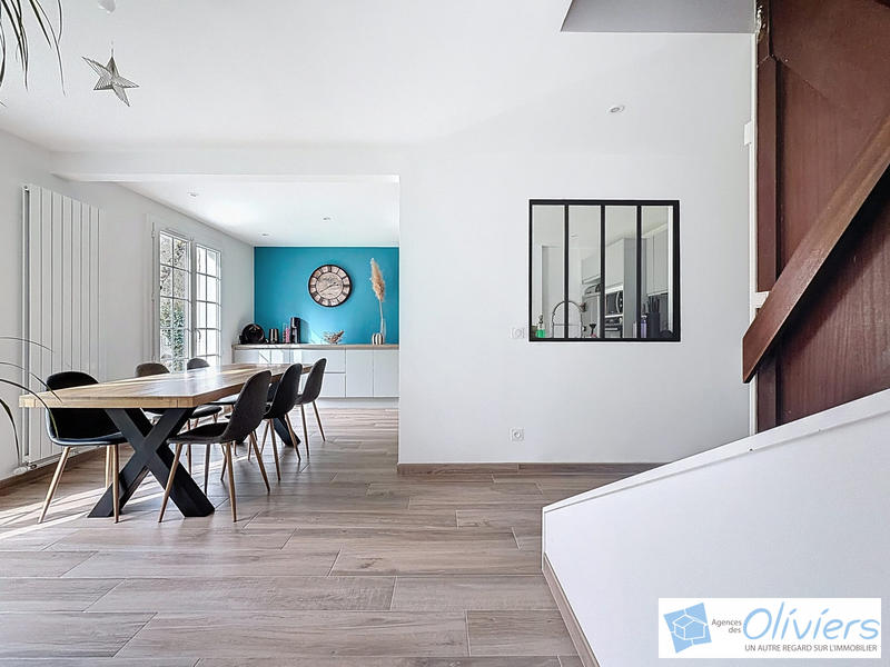 Maison traditionnelle - 155 m² - 6 pièces