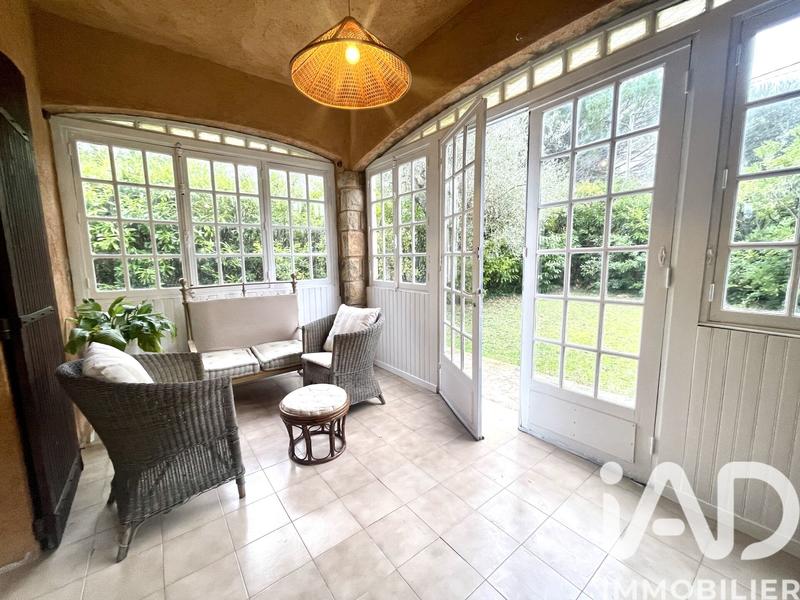 Maison - 180 m² - 7 pièces