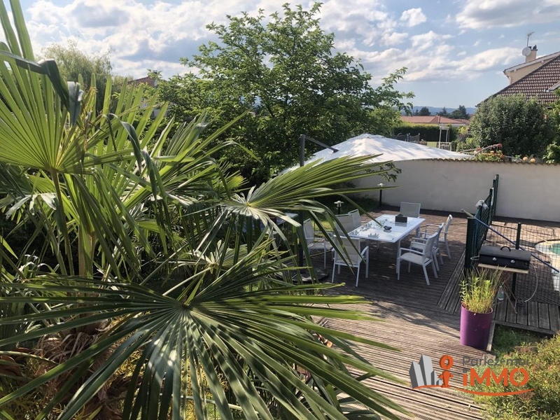 Maison - 171 m² - 7 pièces