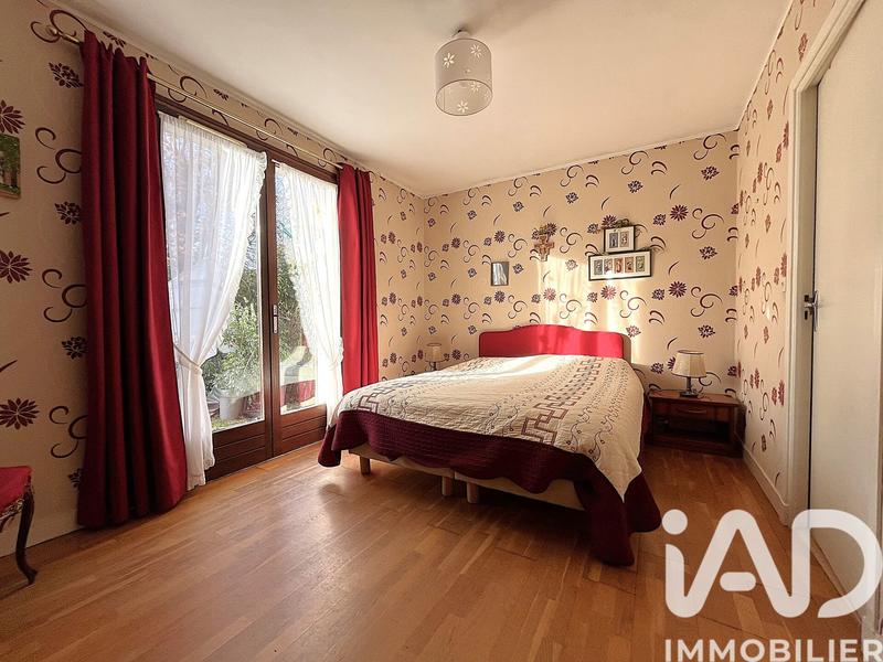 Maison - 261 m² - 9 pièces