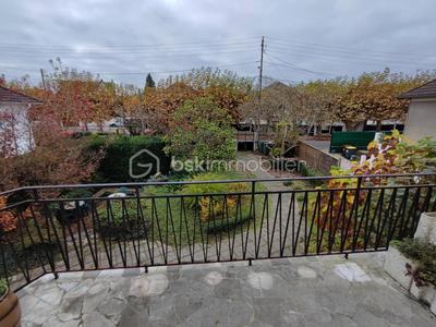 Maison - 106 m² - 6 pièces