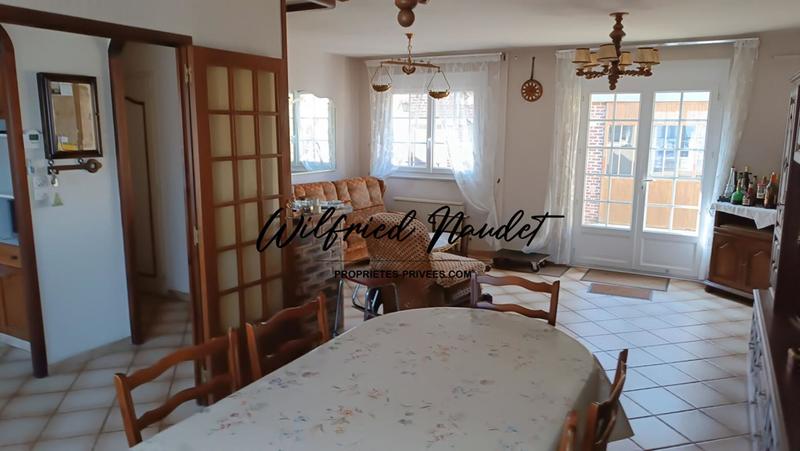 Maison - 95 m² - 5 pièces