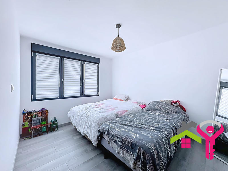 Maison - 96 m² - 4 pièces