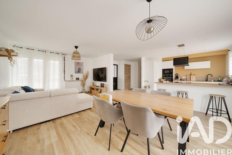 Maison - 104 m² - 5 pièces