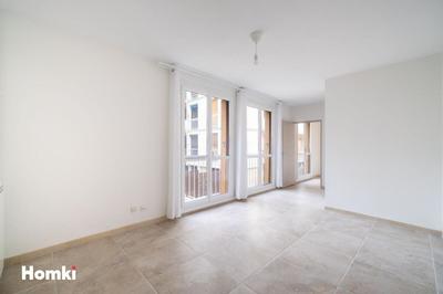 Studio - 28 m² - 2 pièces