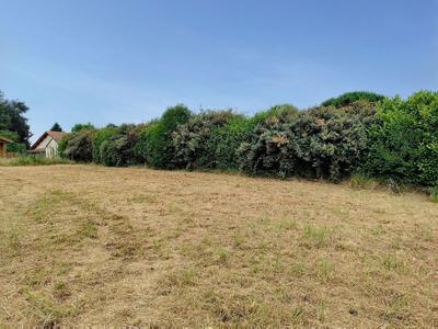 Terrain - 740 m²