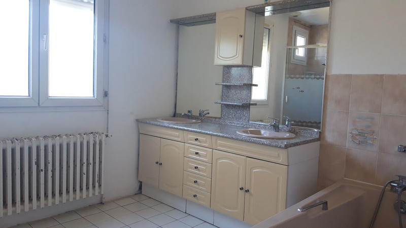 Maison - 86 m² - 4 pièces