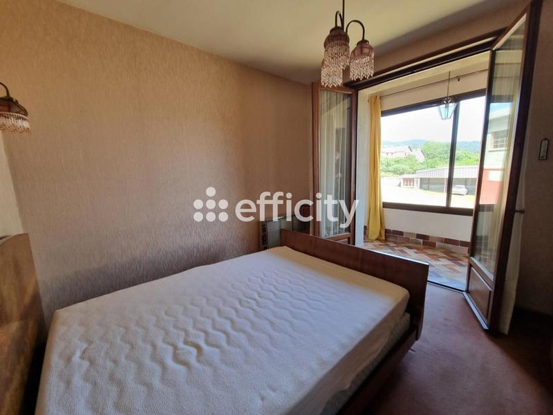 Maison - 350 m² - 15 pièces