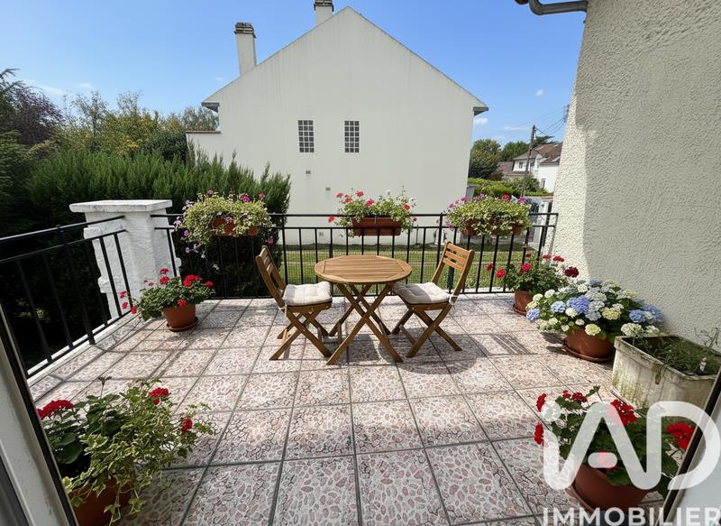 Maison - 111 m² - 5 pièces