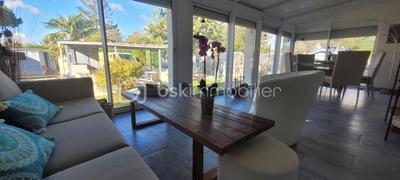 Maison - 98 m² - 6 pièces