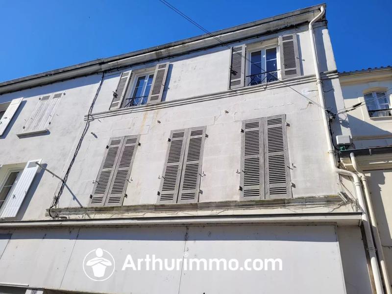 Immeuble - 134 m² - 6 pièces