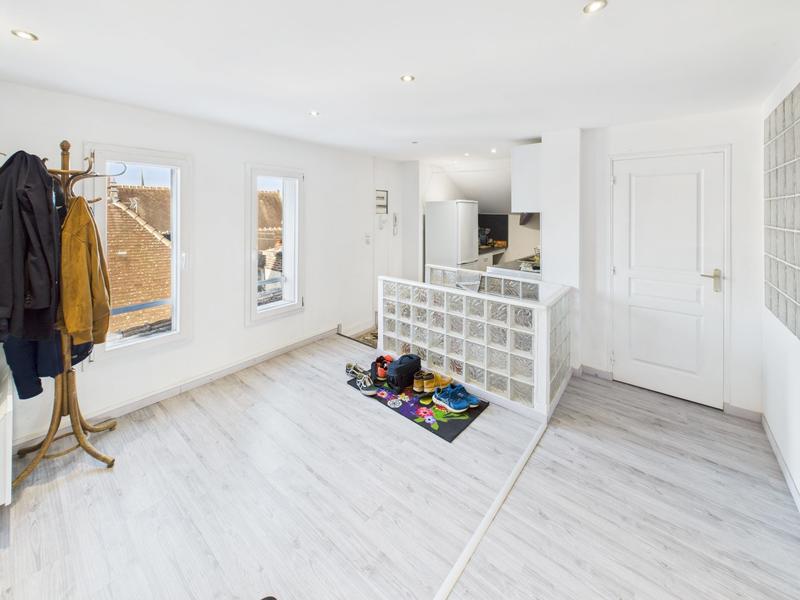 Appartement - 98 m² - 4 pièces