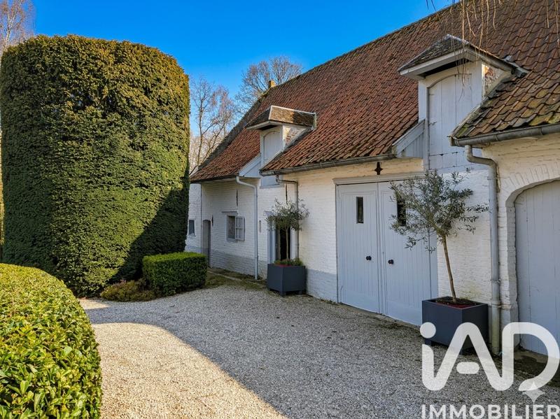 Maison - 452 m² - 14 pièces