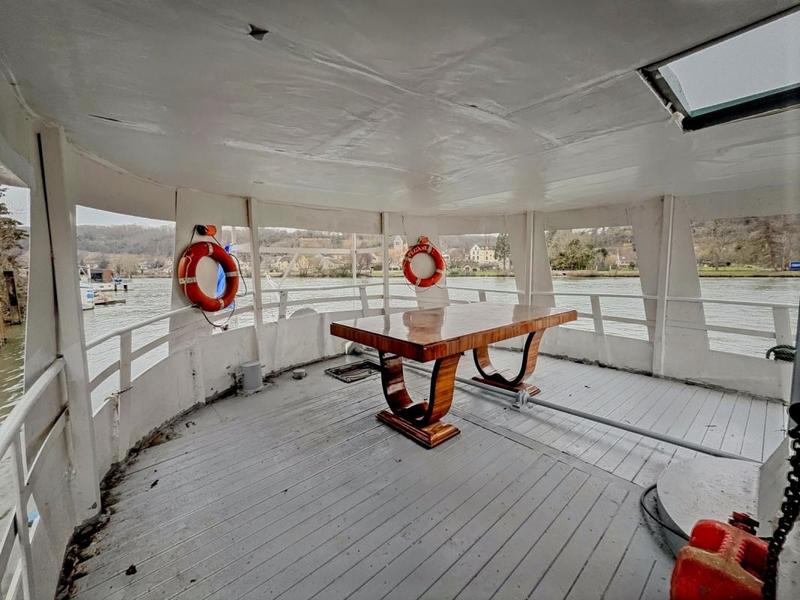 Maison - 230 m² - 15 pièces