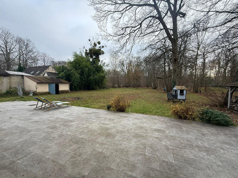 Maison - 160 m² - 9 pièces