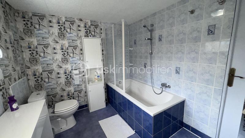 Demeure - 180 m² - 7 pièces