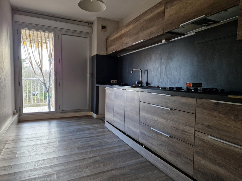 Appartement - 99 m² - 4 pièces