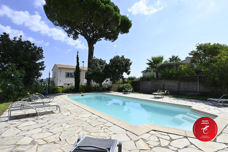 Villa - 105 m² - 5 pièces