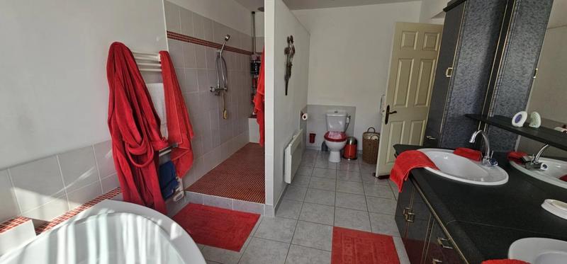 Maison - 400 m² - 10 pièces