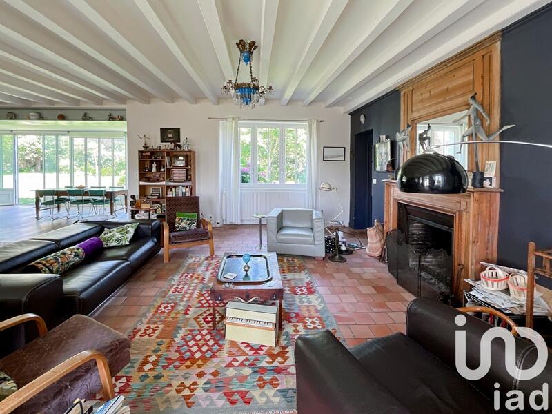 Maison - 320 m² - 10 pièces