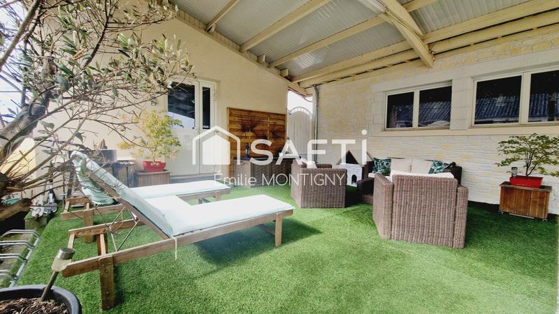 Maison - 219 m² - 9 pièces