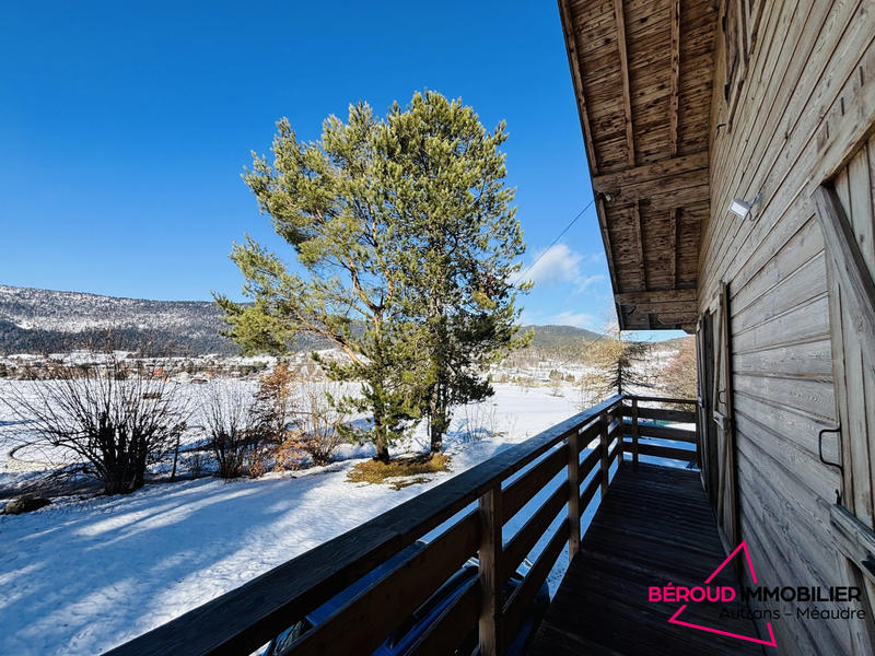 Châlet - 91 m² - 6 pièces